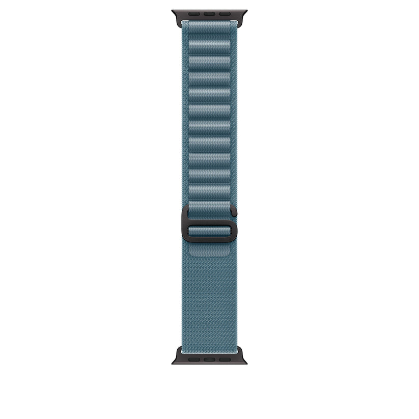 Řemínek pro Apple Watch 44/45/46/49 mm Apple světle modrý Alpský tah - střední - provedení z černého titanu - iSTYLE CZ