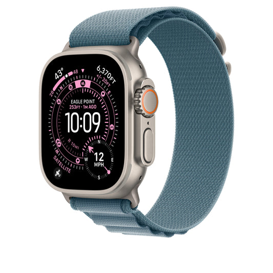 Řemínek pro Apple Watch 44/45/46/49 mm Apple světle modrý Alpský tah - malý - provedení z přírodního titanu - iSTYLE CZ