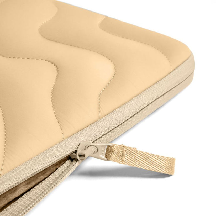 Pouzdro pro MacBook 14" tomtoc Terra-A27 - duna shade - iSTYLE CZ