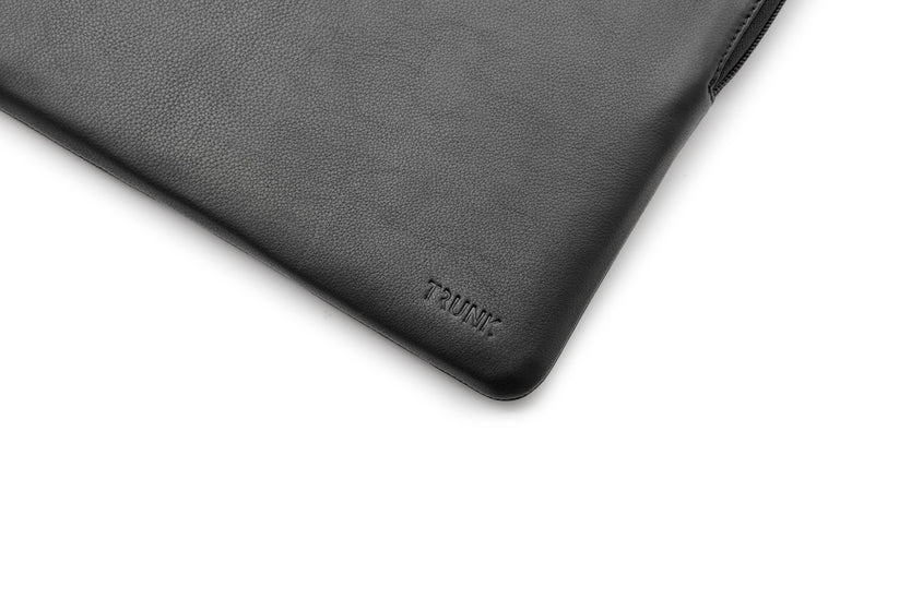 Pouzdro pro MacBook 13" Trunk Leather Sleeve - černé - iSTYLE CZ